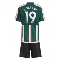 Manchester United Raphael Varane #19 Udebane Trøje Børn 2023-24 Kortærmet (+ Korte bukser)